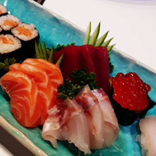 Opinii despre Yami Sushi Dlouhá în Praha 1 - Gastronomie a pohostinství