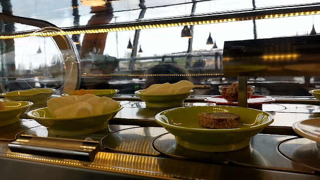 Opinii despre Osaka running sushi în Praha 6 - Gastronomie a pohostinství