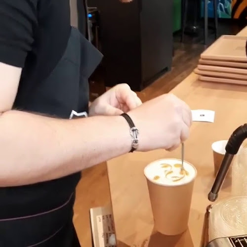 Opinii despre KAFE NA ROHU Olomouc în Olomouc - Gastronomie a pohostinství