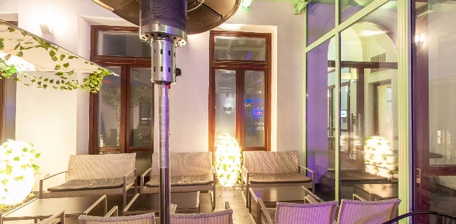 Foggy Prague 2 Shisha Lounge Bar & Karaoke