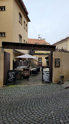 Tkalcovský Dvůr - Gastronomie a pohostinství