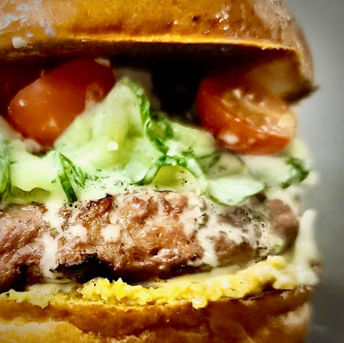 FAT CAT Downtown - Gastronomie a pohostinství