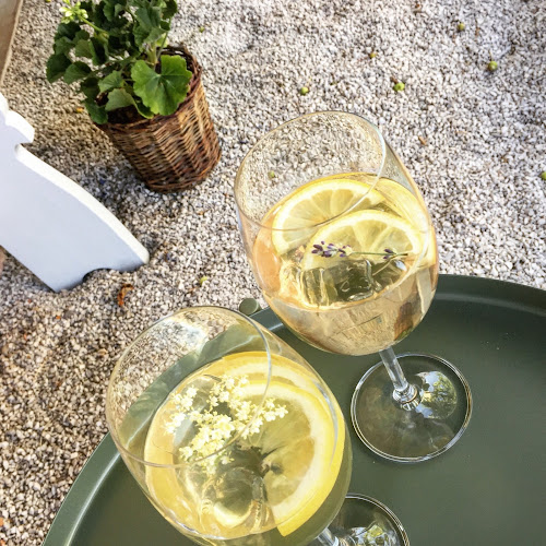 Comentarii opinii despre Dvorek Bořetice / café wine bistro