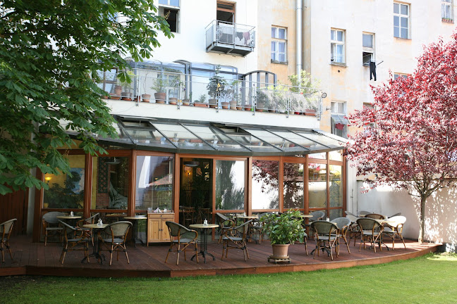 Lavička - Zahradní Restaurace - Gastronomie a pohostinství