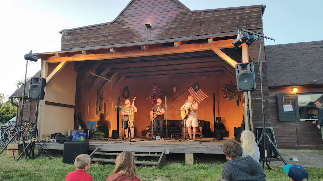 Opinii despre country saloon v jeteli în Liberec - Gastronomie a pohostinství