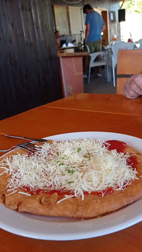 Opinii despre Hospůdka u Malíků în Hradec Králové - Gastronomie a pohostinství