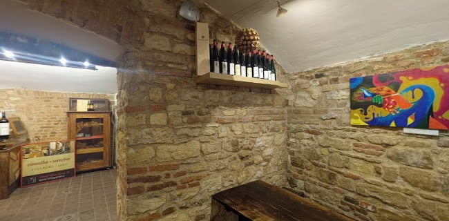 VINNÝ SKLEP ÚJEZD 19