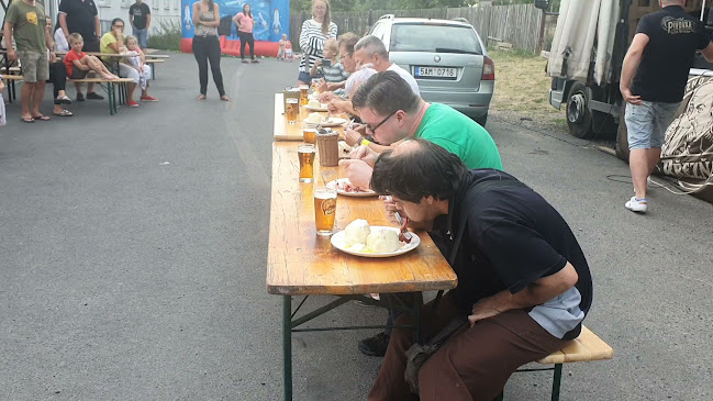 Opinii despre Pohostinství Křižovatka Lovečkovice în Lovečkovice - Gastronomie a pohostinství