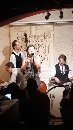 Salmovská Literární Kavárna - Gastronomie a pohostinství