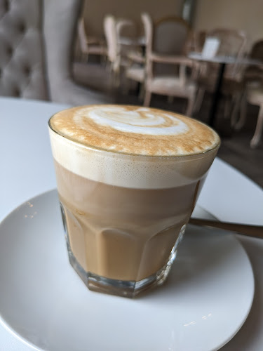 Opinii despre Cafe Art of Alchemy în Nové Město - Gastronomie a pohostinství