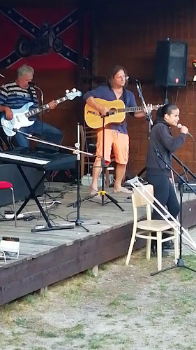 Opinii despre Restaurace a Penzion BLACK HOLE în Provodín - Gastronomie a pohostinství