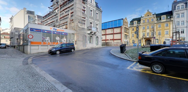 Nem Việt - Gastronomie a pohostinství