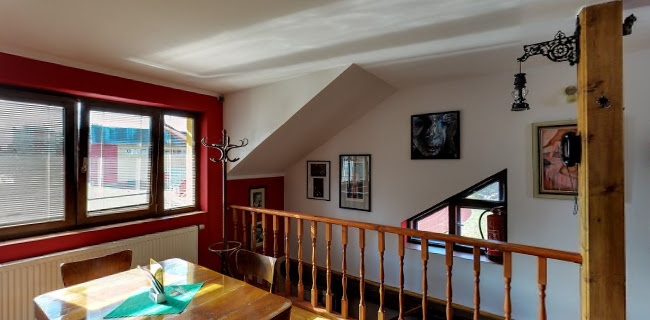 Opinii despre Klub a galerie U Černého kocoura în Frýdek-Místek - Gastronomie a pohostinství