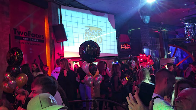 Opinii despre TWO FACES în Brno - Gastronomie a pohostinství