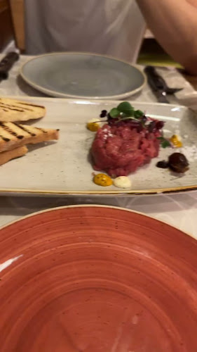 Opinii despre Bílá kráva - steaky a francouzská venkovská kuchyně în Vinohrady - Gastronomie a pohostinství