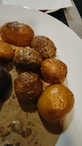 Opinii despre Hudební Charleston în Praha - Gastronomie a pohostinství