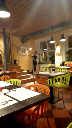 Opinii despre Restaurace Veranda Palmovka în Praha 8 - Gastronomie a pohostinství