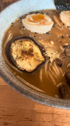 Opinii despre BON Fresh Ramen & Soba în Vinohrady - Gastronomie a pohostinství