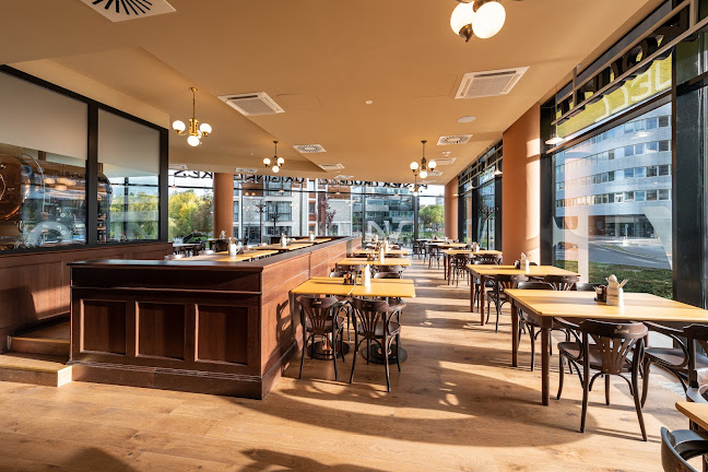 Comentarii opinii despre Kolkovna Dock