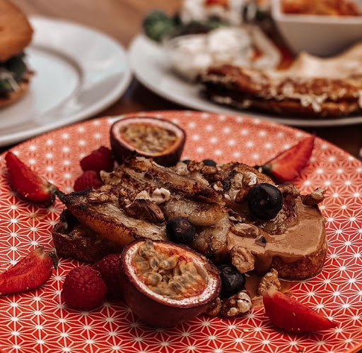 Opinii despre Moment Bistro în Praha - Gastronomie a pohostinství