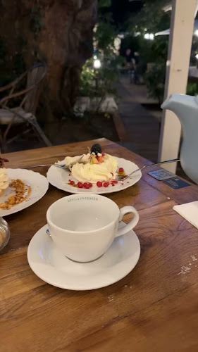 Opinii despre Garden's restaurant în Nové Město - Gastronomie a pohostinství