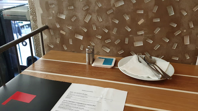 Opinii despre Vinohradský Parlament în Vinohrady - Gastronomie a pohostinství