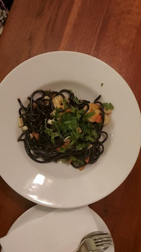 Opinii despre Pizzeria Kmotra Kavárna în Nové Město - Gastronomie a pohostinství