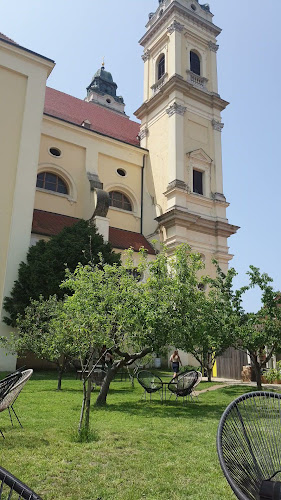 Opinii despre Zahrada café Valtice în Valtice - Gastronomie a pohostinství