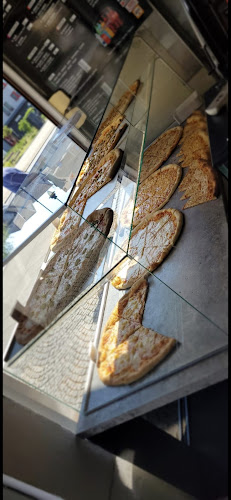 Opinii despre REKORD Kebab Pizza Burger în Frýdek-Místek - Gastronomie a pohostinství