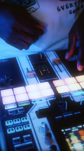 Opinii despre Foggy Prague Shisha Lounge Bar în Staré Město - Gastronomie a pohostinství