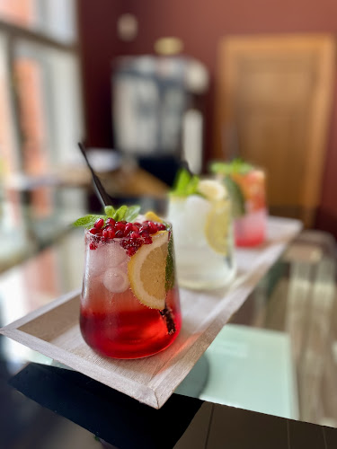 Opinii despre Kavárna Muzeum în Hradec Králové - Gastronomie a pohostinství