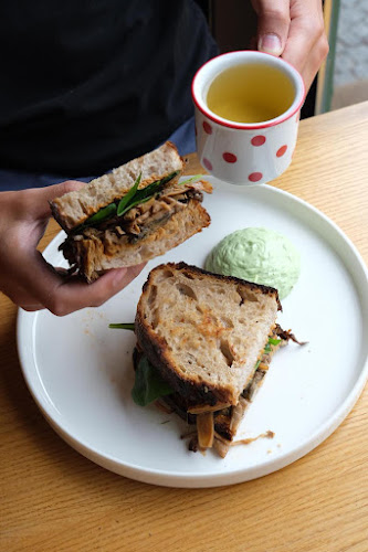 Moment Bistro - Gastronomie a pohostinství