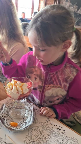 Opinii despre Café Charlotte în Plzeň - Gastronomie a pohostinství