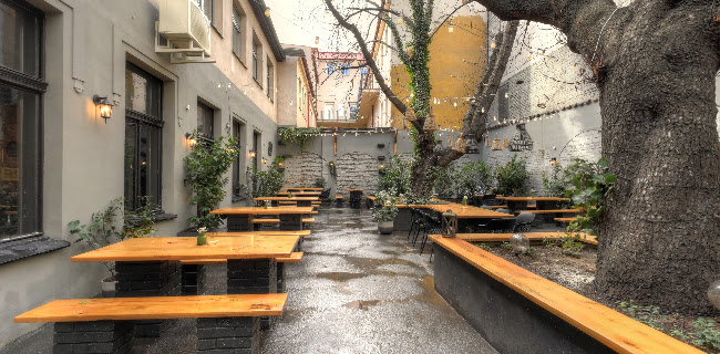 Křižíkova 27, 186 00 Praha 8-Karlín