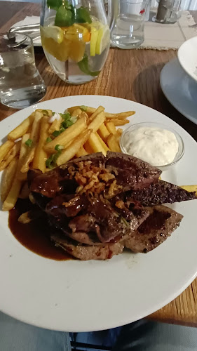 Opinii despre U námořníka Restaurant a penzion în Frýdek-Místek - Gastronomie a pohostinství