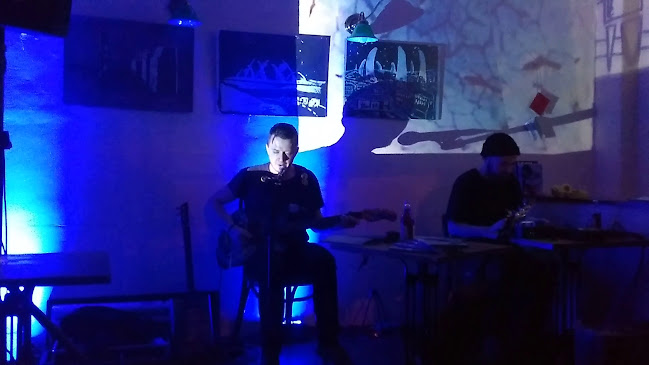 Opinii despre Kavárna Alibi în Praha 6 - Gastronomie a pohostinství