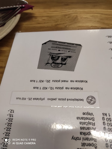 Pizzerie-bowling Hluk