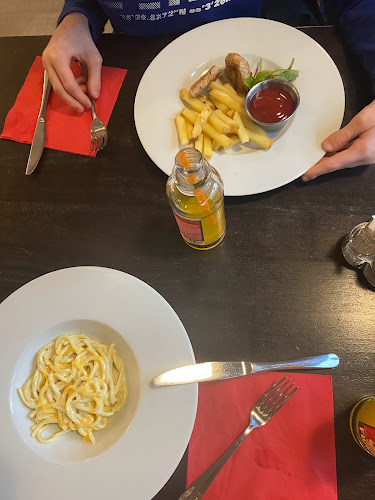 Comentarii opinii despre Burger House Pecr