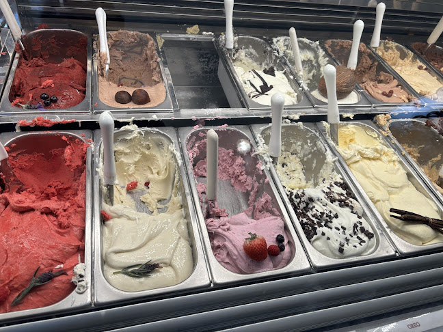 Opinii despre Zmrzlinárna Pěkný Kaštany | Crème de la Crème în Praha - Gastronomie a pohostinství