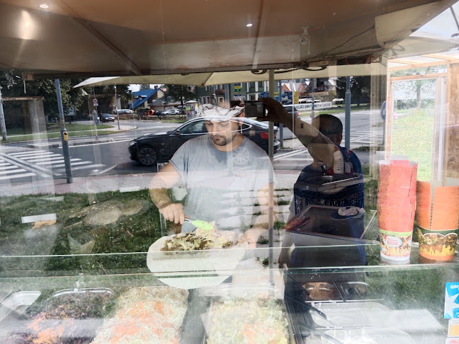 Opinii despre Grande Kebab Bruntal în Bruntál - Gastronomie a pohostinství