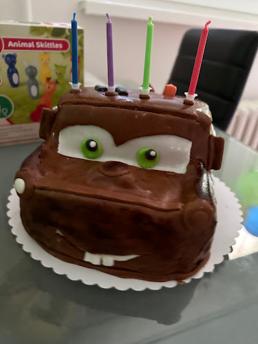 Opinii despre Cukrárna a lahůdky Vrážská în Radotín - Gastronomie a pohostinství