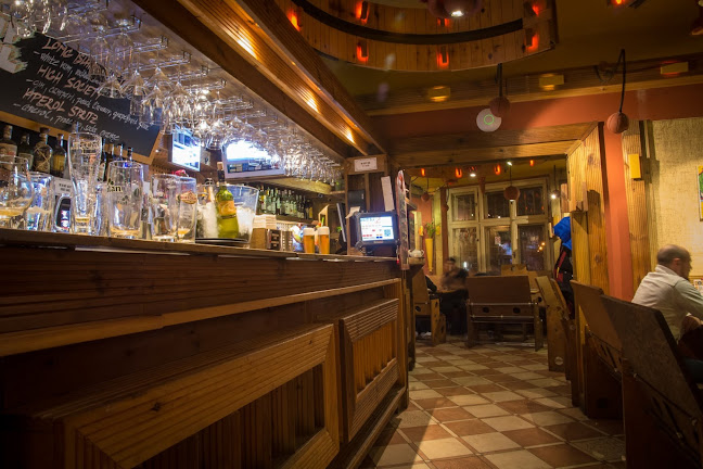 Kavárna klubu Cross - Praha