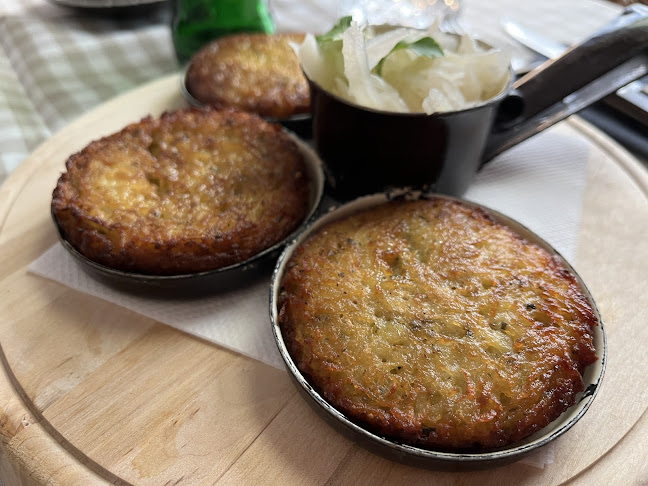 Opinii despre Mama Lucy în Staré Město - Gastronomie a pohostinství