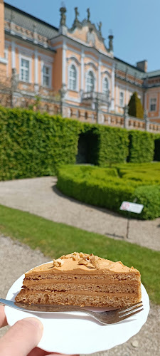 Zámecká cukrárna - Gastronomie a pohostinství