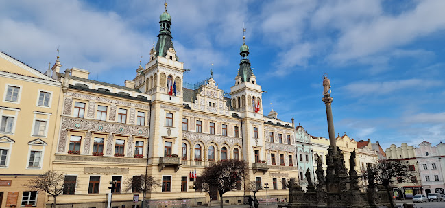 Hattrick Restaurant - Arena Catering