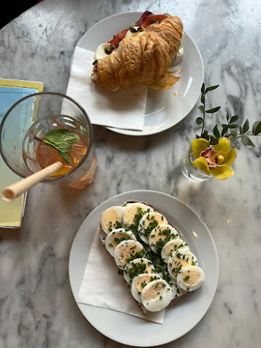 Phill's Corner - Gastronomie a pohostinství