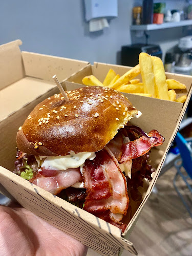 nám. Míru 1607, 696 42 Vracov