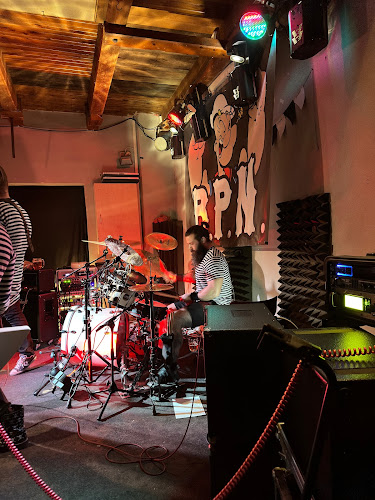 Opinii despre Moskyto bar în Hořejší Předměstí - Gastronomie a pohostinství