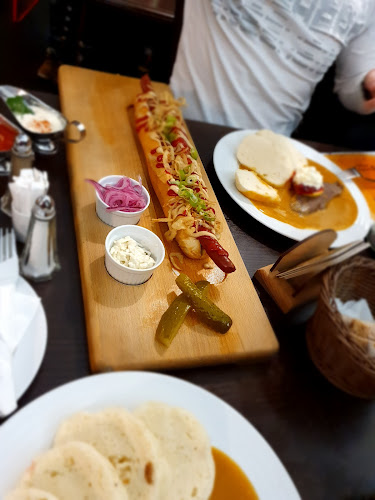 Radniční sklípek - Gastronomie a pohostinství