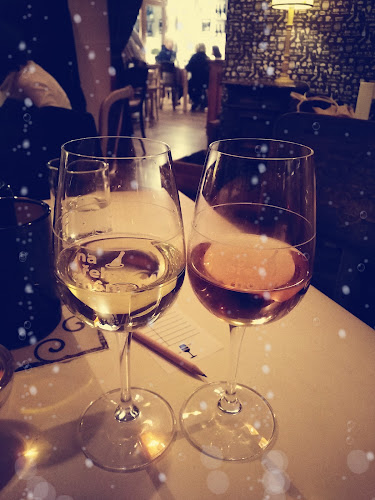 Opinii despre Na břehu Rhôny în Olomouc - Gastronomie a pohostinství